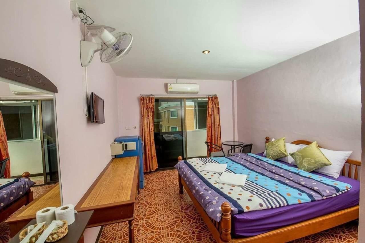 Nong Guest House Pattaya Luaran gambar